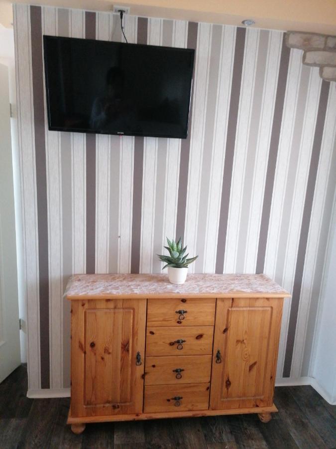 Tinas Ferienwohnung Hohendodeleben Екстер'єр фото