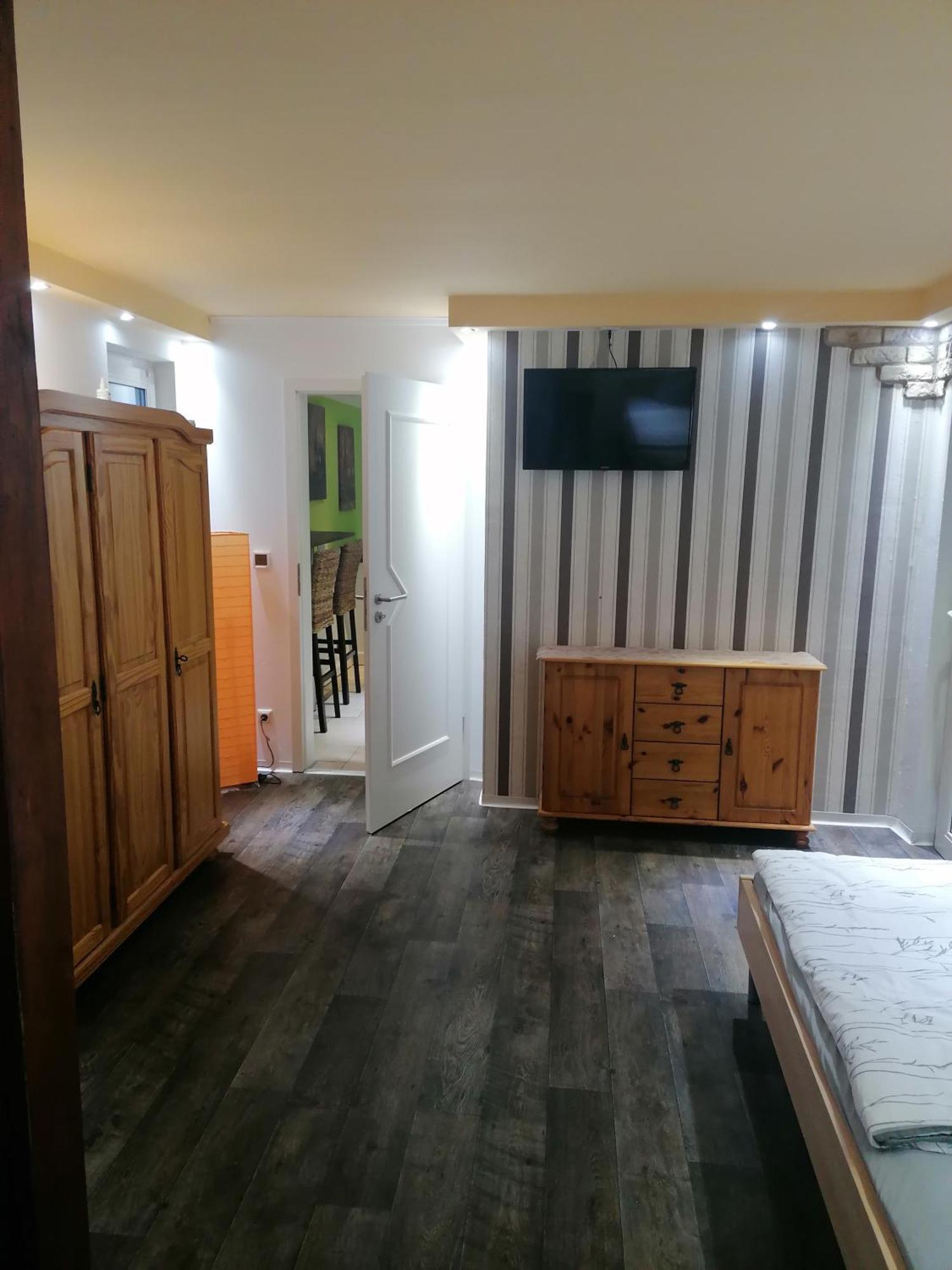 Tinas Ferienwohnung Hohendodeleben Номер фото
